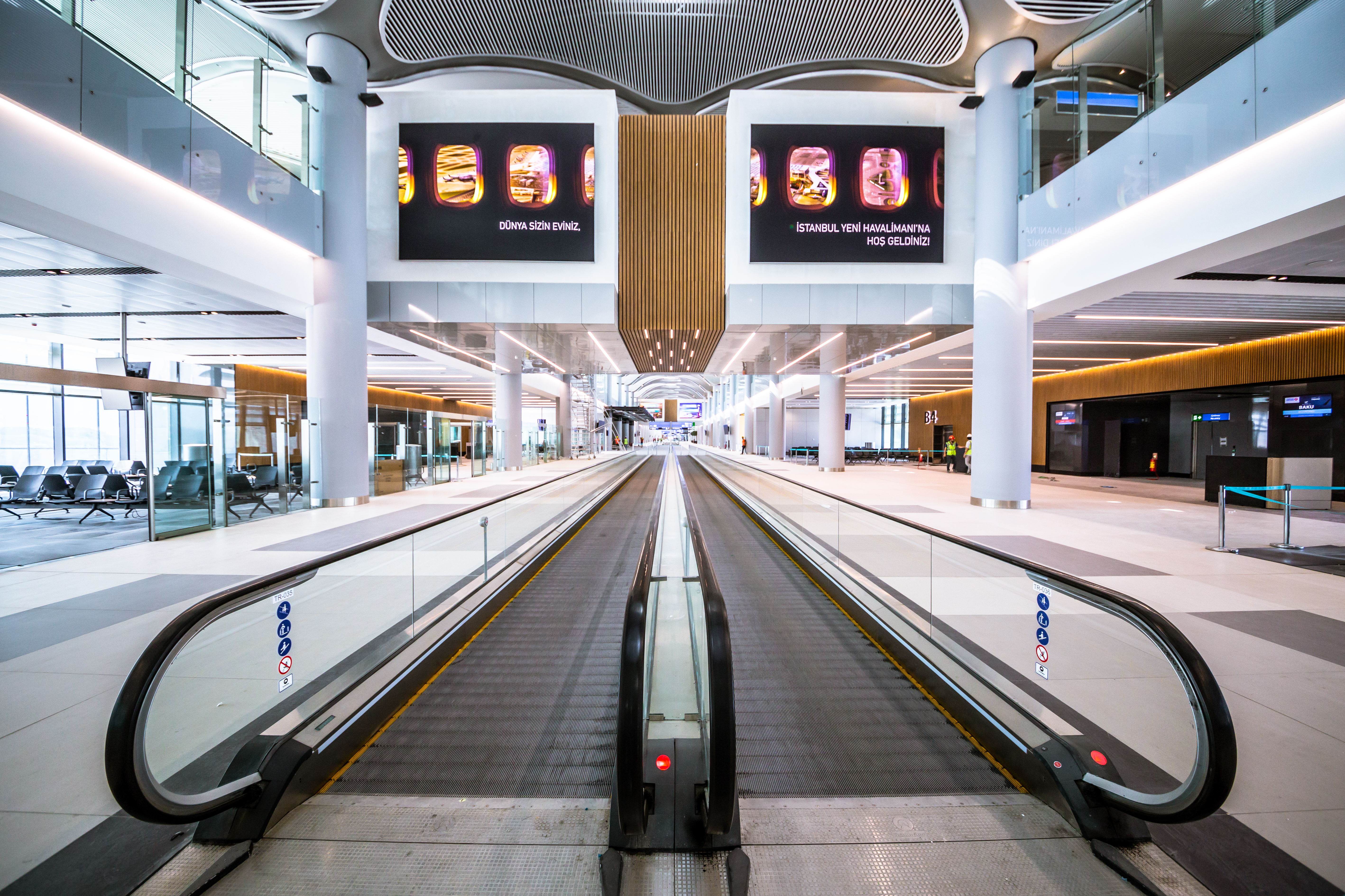 ISTANBUL NEW AIRPORT PIER BUILDINGS